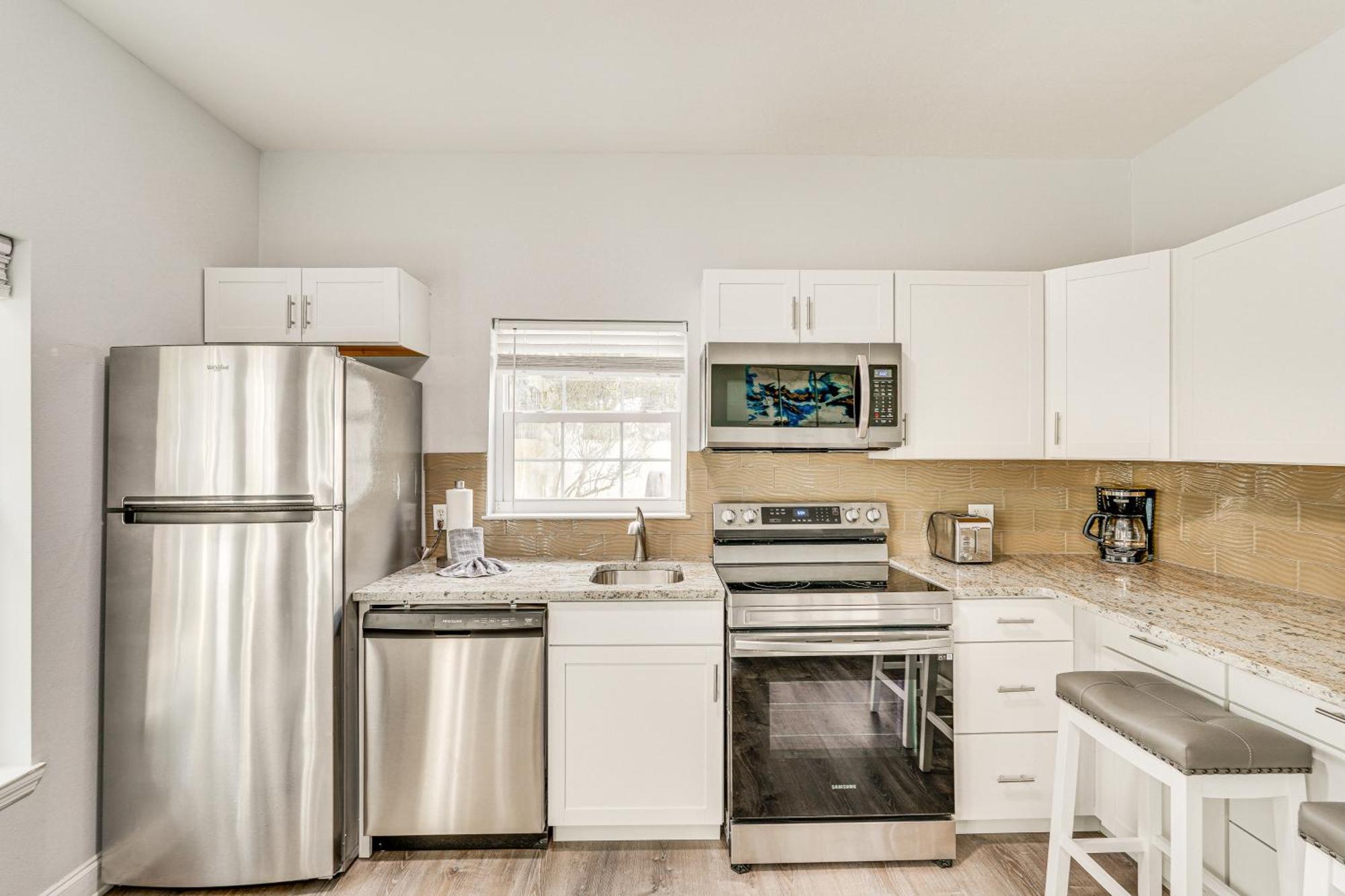 Sunny Pcb Studio, 2 Min Walk To Laguna Beach! Apartamento